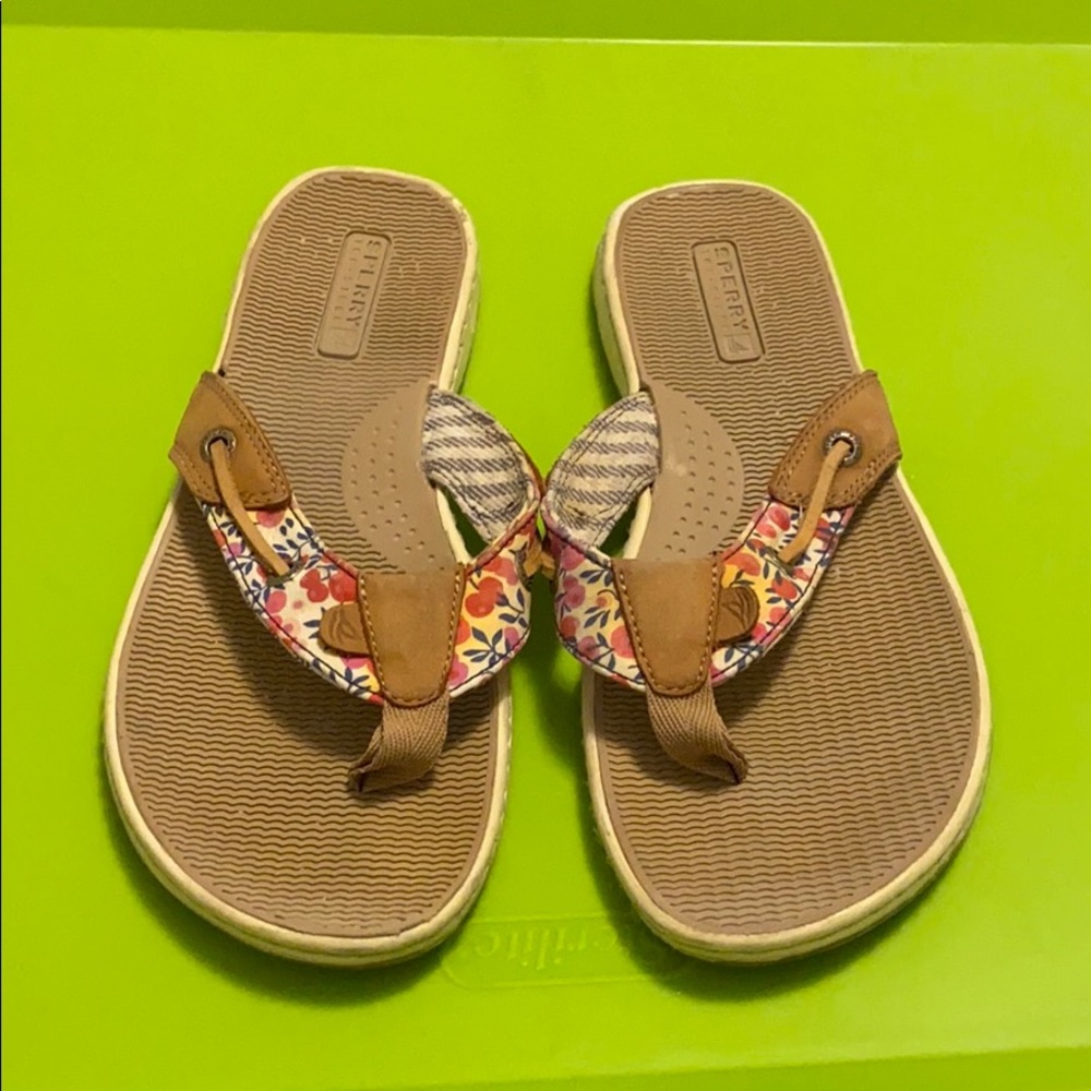 Sperry Flip flops